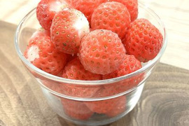ベビー桃薫♪かわいい桃薫集めました♪冷凍いちご小粒！5000ｇ(500ｇ×10）
